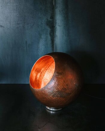 Brun Kobber Gulvlampe - Elegant Belysning til Hjemmet