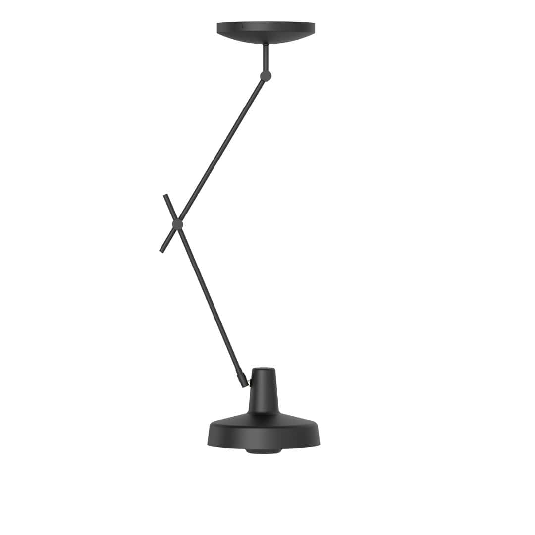 Arigato Loftlampe i Sort - Elegant Belysning til Dit Hjem