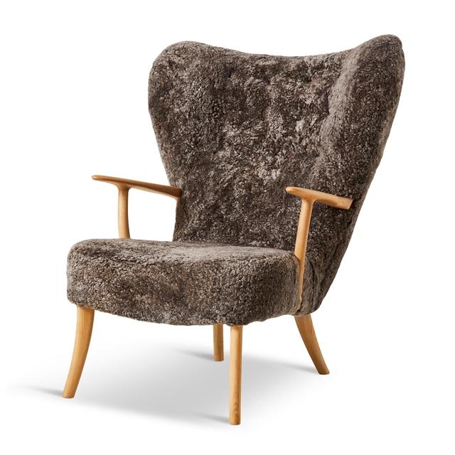 Pragh Lænestol i Fårskind - Eksklusiv Nordic Design