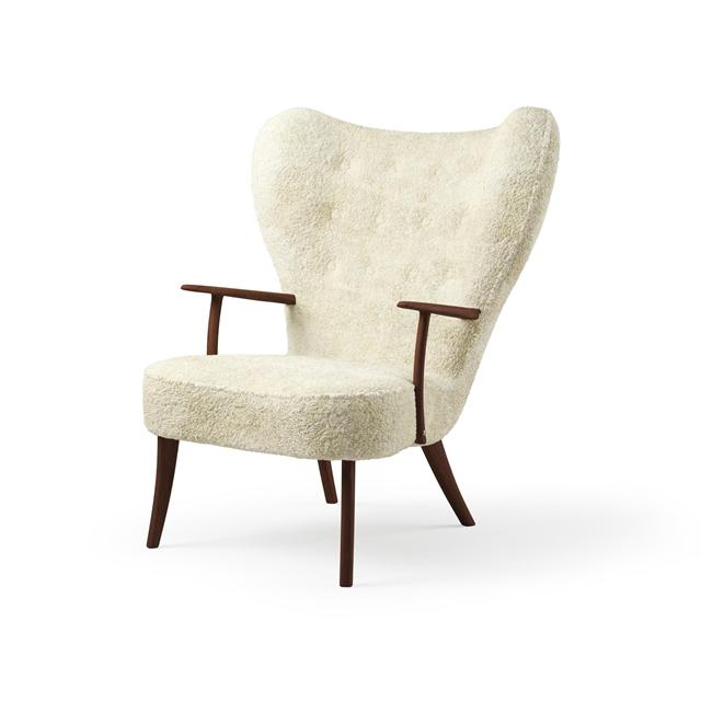 Pragh Lænestol i Sheepskin - Off White og Valnød