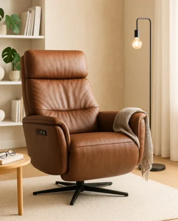 Anne Elbetjent Lænestol  Cognac Læder Indbygget Skammel Comfort Living Sneaker